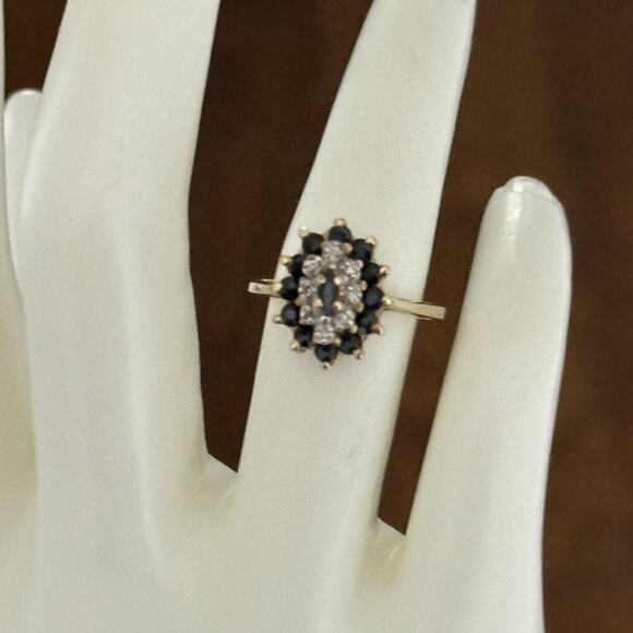 Vintage 10K Yellow Gold Sapphire & Diamond Halo Cluster Ladies Band Ring Size 6 - Picture 15 of 16